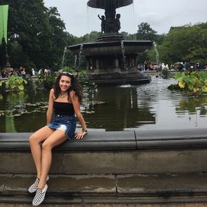 Meet your Posher, Isabela